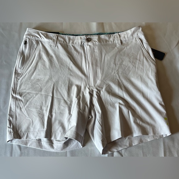 Margaritaville Men’s Shorts - Picture 2 of 9